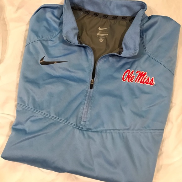 Fan Nike Short Sleeve Slick Pullover 